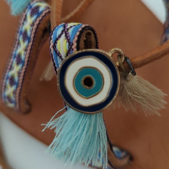 Mabu Sandals Size 9 - Picture 8 of 9